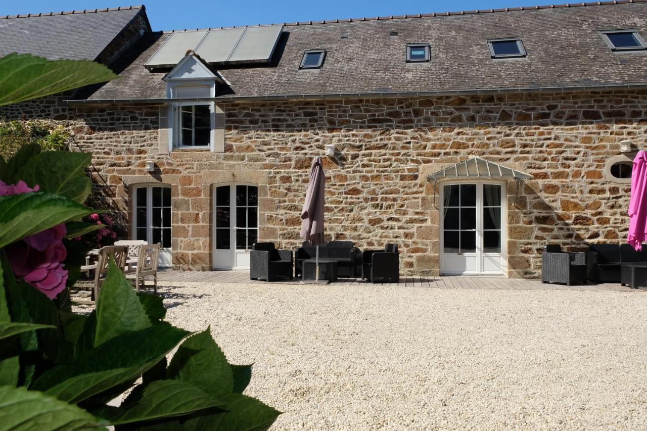 Le Logis De Mordreuc Pleudihen-sur-Rance Exterior foto
