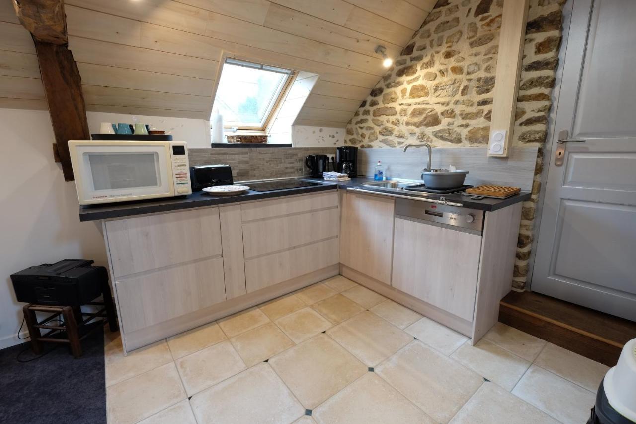 Le Logis De Mordreuc Pleudihen-sur-Rance Exterior foto